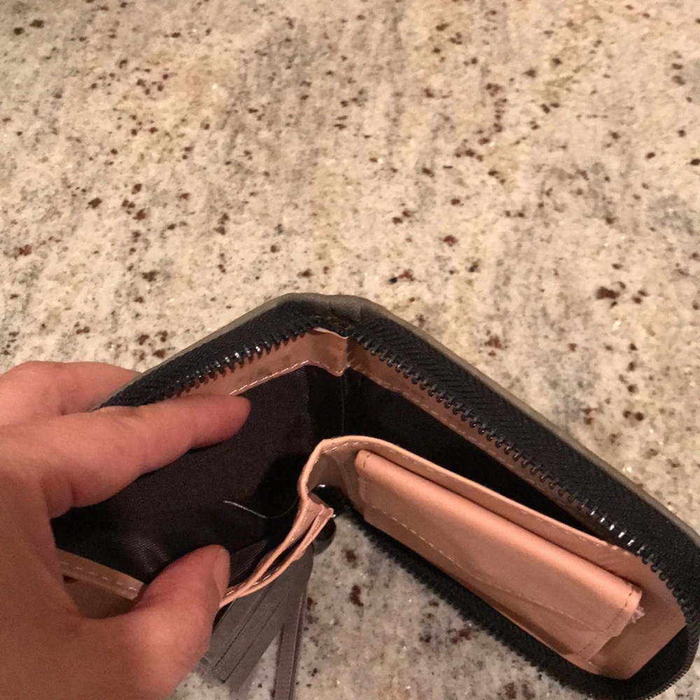 Wallet - Picture 3 of 3